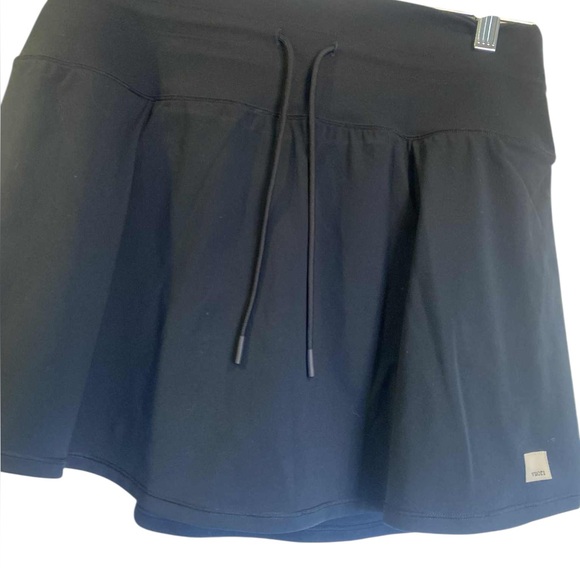 NWT Vuori daily skirt INK Size M - Picture 4 of 5